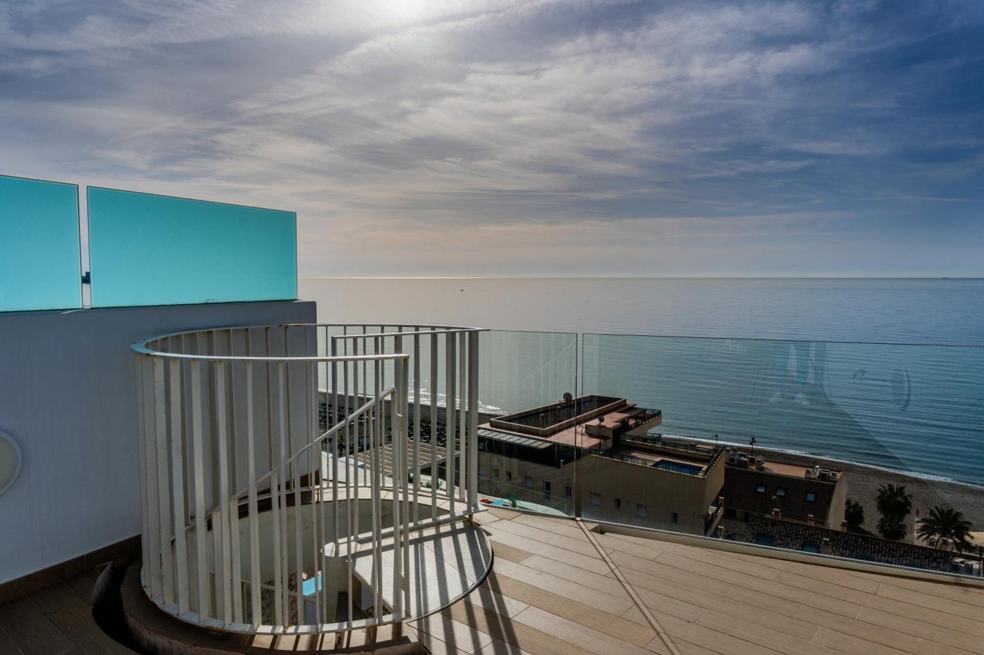 丰希罗拉Panoramic Seaview Penthouse The Wave公寓 外观 照片
